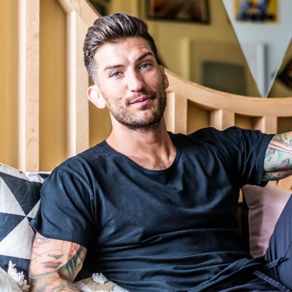 Food Struggles As a Versace Model & The TRUTH on Coffee