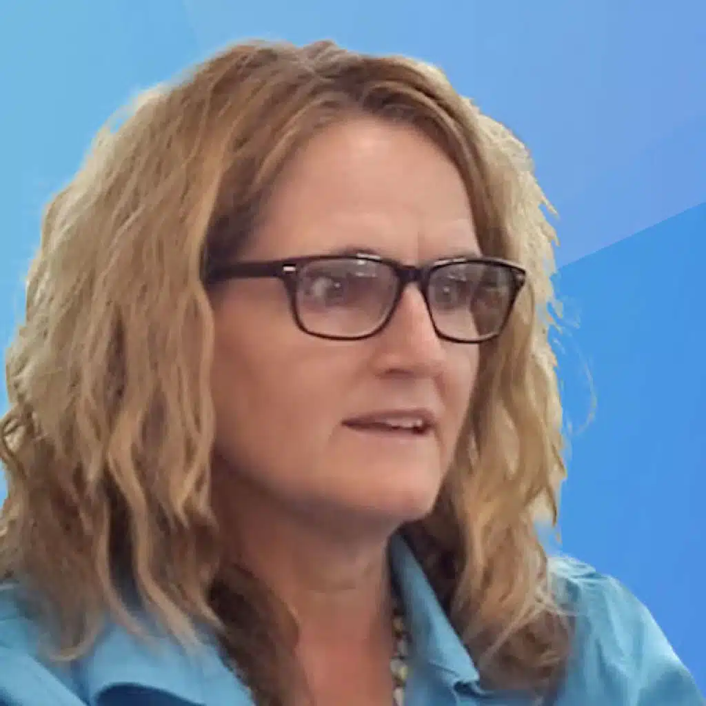 58. How Microsoft Organizes for Innovation and Cultural Change through Hackathons - Linda Thackeray, Microsoft