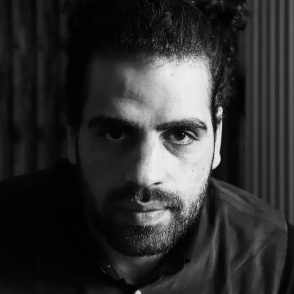 أتخيل جيرانًا وأخاف أن أزعجهم - أحمد قطليش