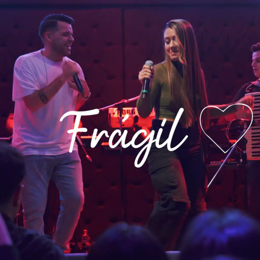 Frágil (feat. Valentina)