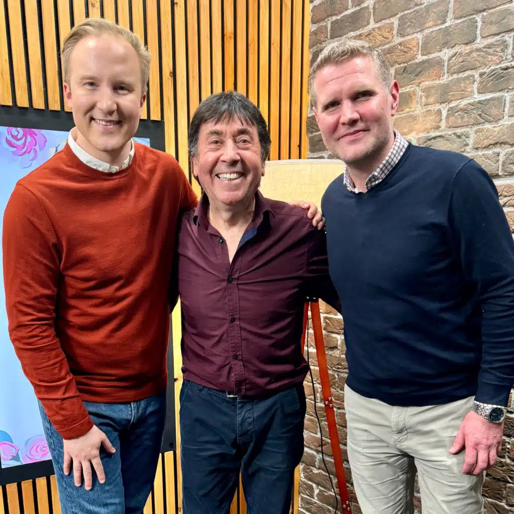 S05 BONUS E07: Behind the Candelabra with The Postman