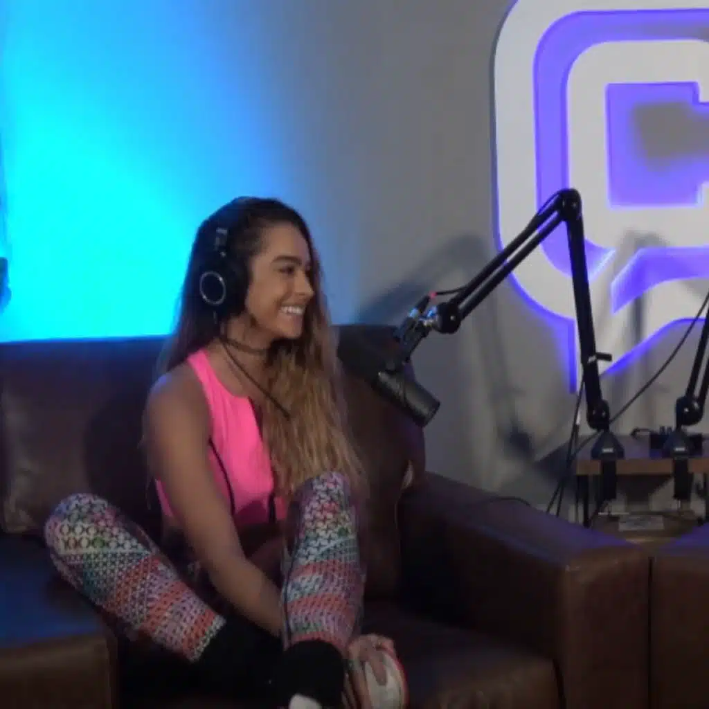 I'M DATING SOMMER RAY!