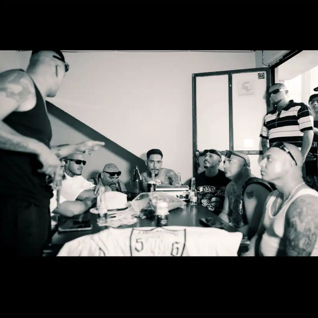 El respeto se gana (feat. Sapo Lokote, Blager, Sleepy One, Guticampos, Ojony & D'Lokote)