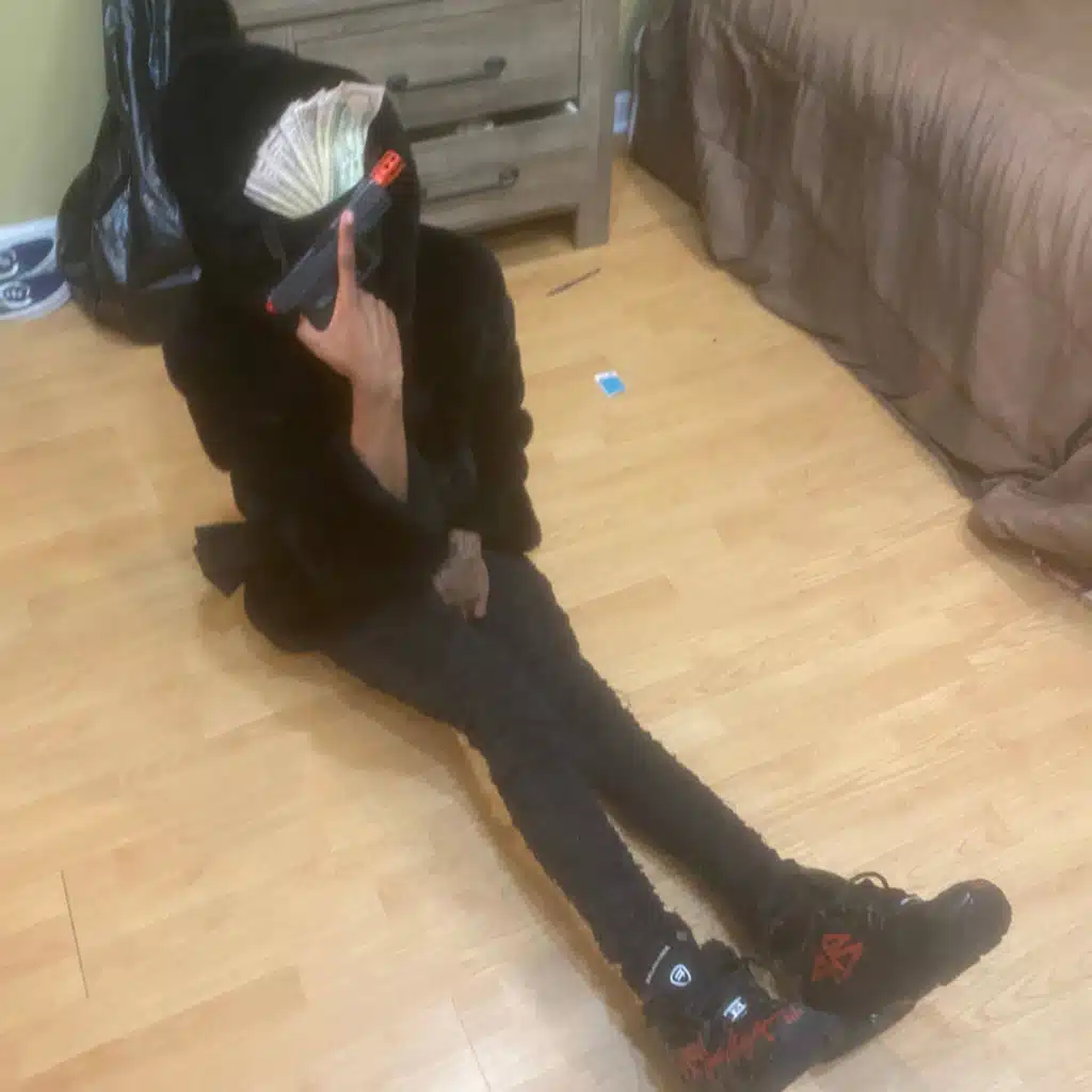 Cartel (feat. 1baby6ix & Ynslilq5)