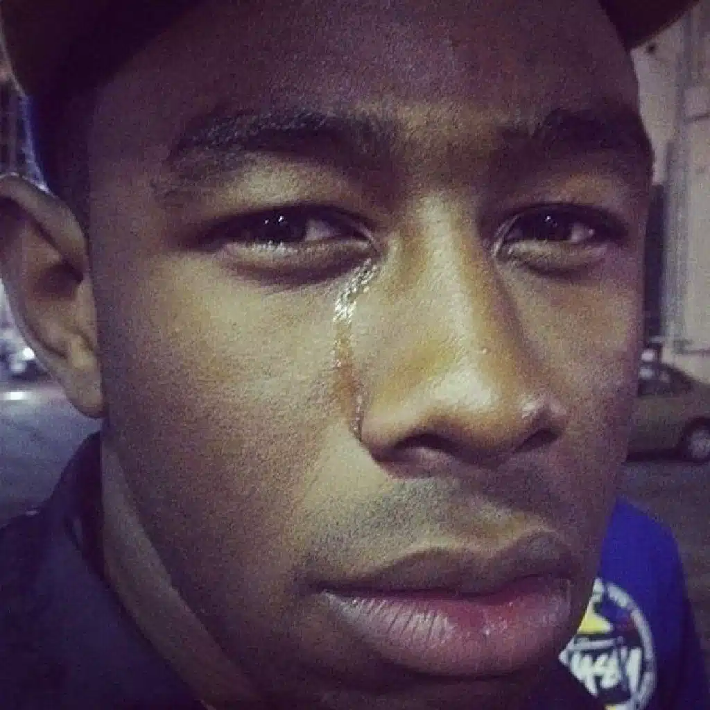😶