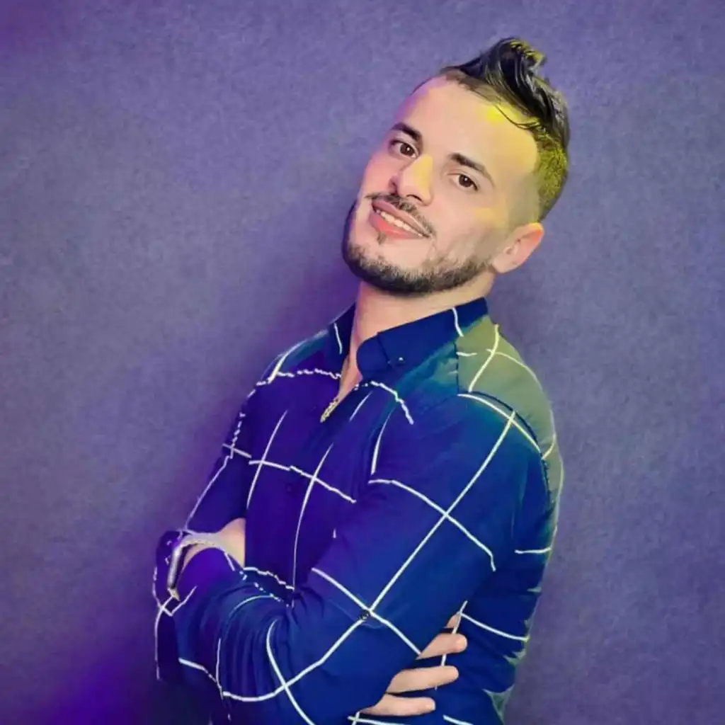 مدامتي وبس عندها تحبس (feat. Manini Sahar)