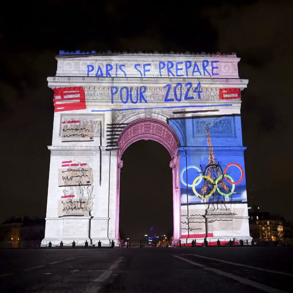 Les Champs-Elysées, la plus belle avenue du monde ?