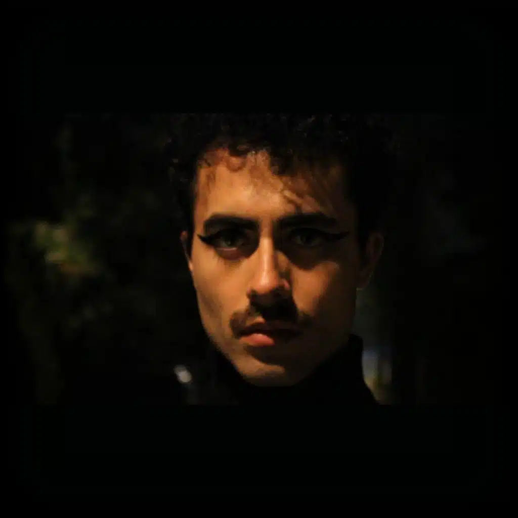 Tragoudame Dihos Fovo (Canción Sin Miedo)