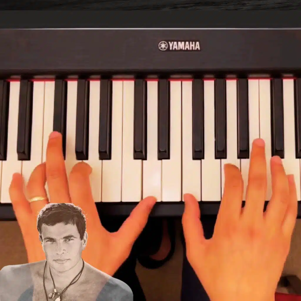 خليك معايا عمرو دياب كوفر على البيانو