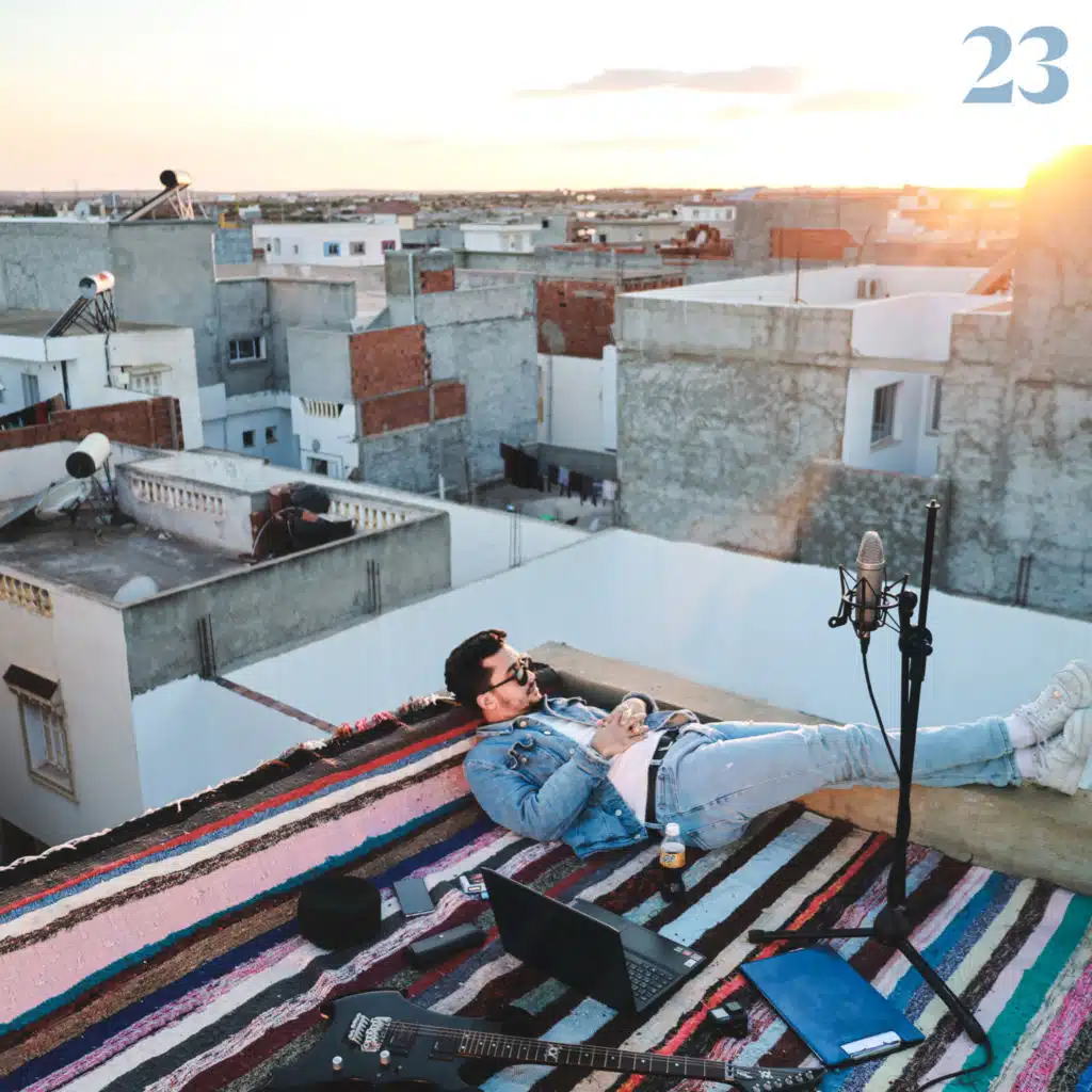 Tourner dans Le vide (feat. The Rogue)