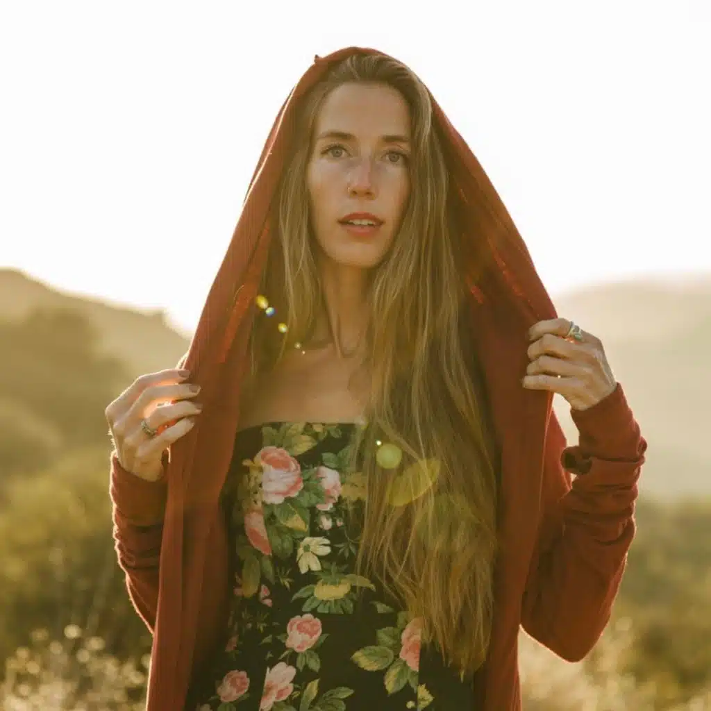 Bealtaine (Thugamar féin an Samhradh linn) (feat. Layv)