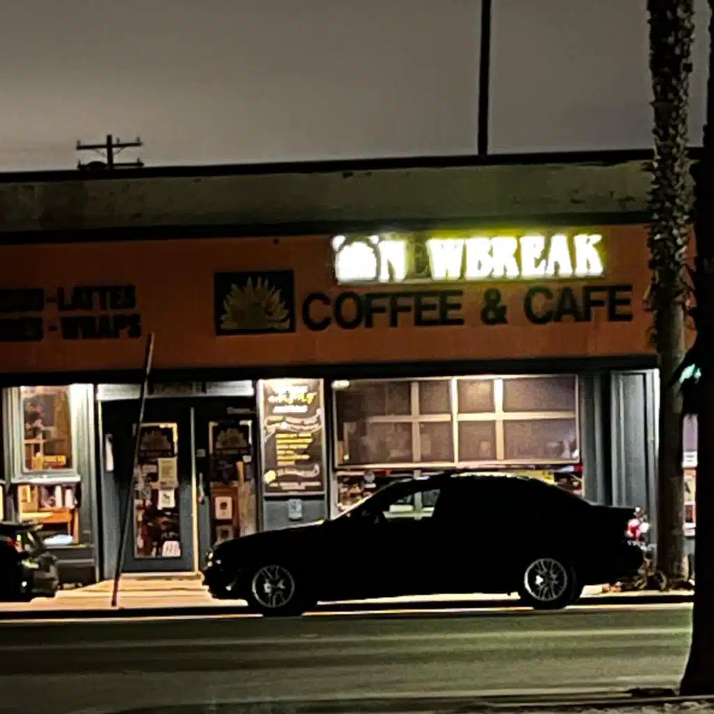 DOOB 808s (feat. RG Feels)