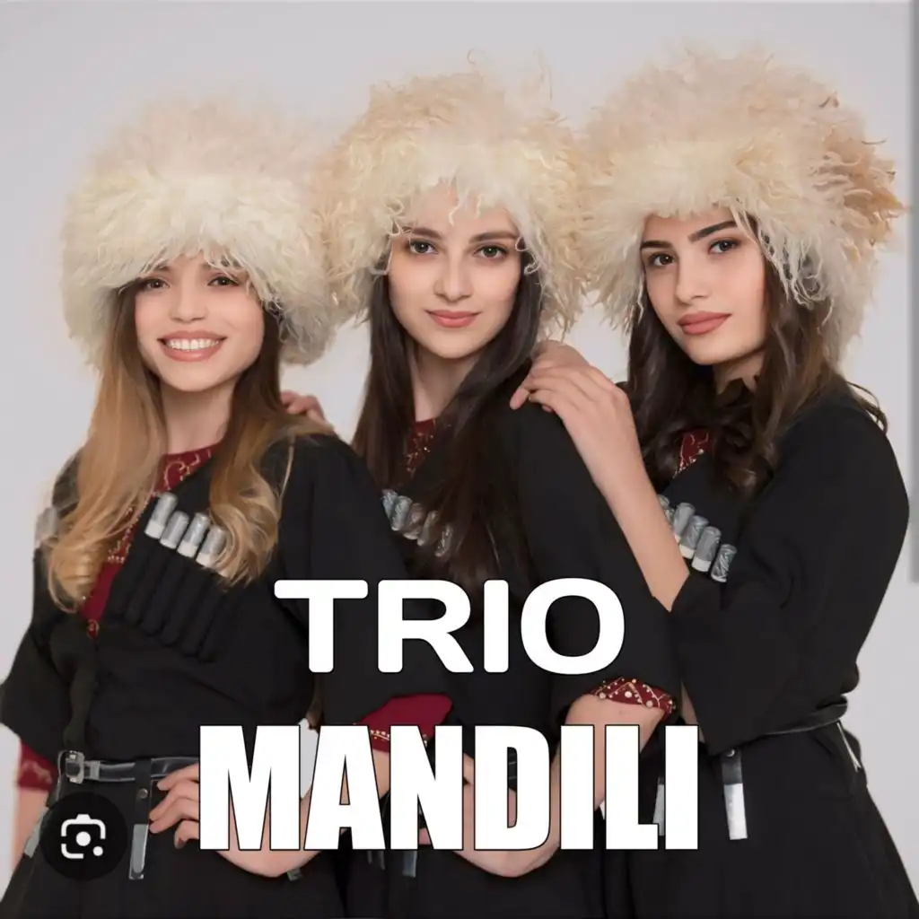 Trio Mandili