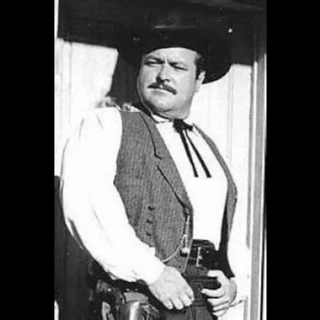 Gunsmoke Podcast 1956-04-08 #209 Widow's Mite, Suspense Podcast 1957-07-28 (709) Raymond Burr - Murder on Mike, 1947-07-31 (256) Mortmain, 1962-07-29 (936) Weekend at Gleebes