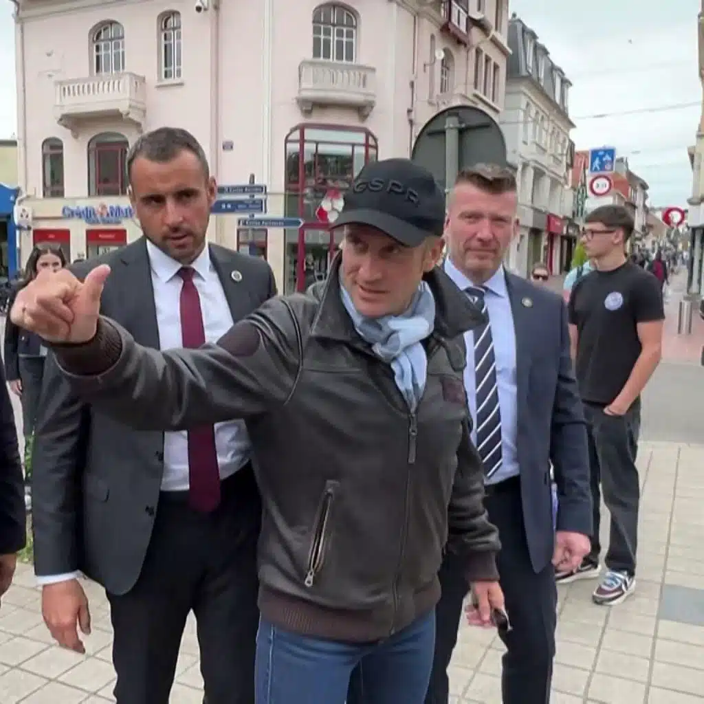 France's far right takes lead in snap legislative elections