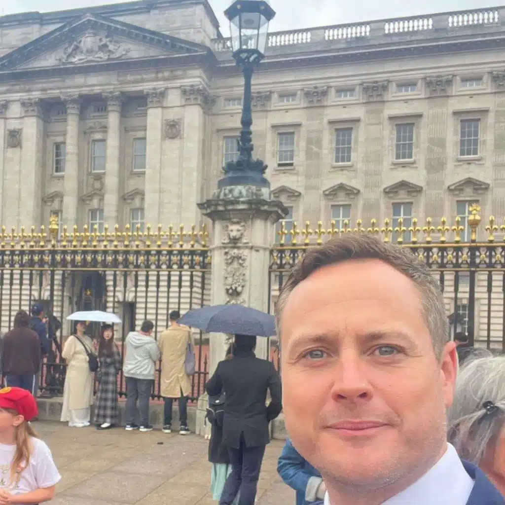 Up close with the Buckingham Palace balcony