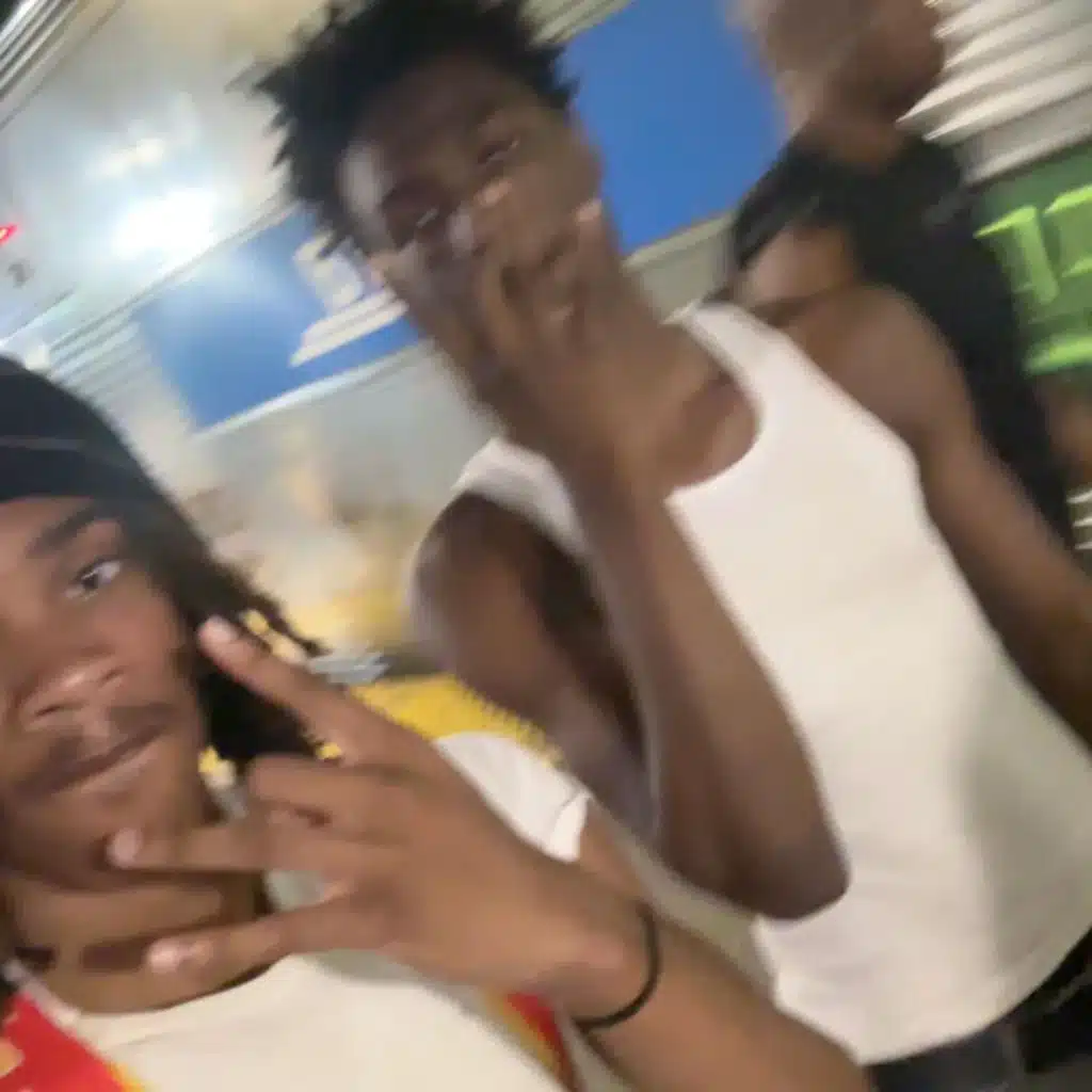 Bounce Out (feat. Ty Capone)