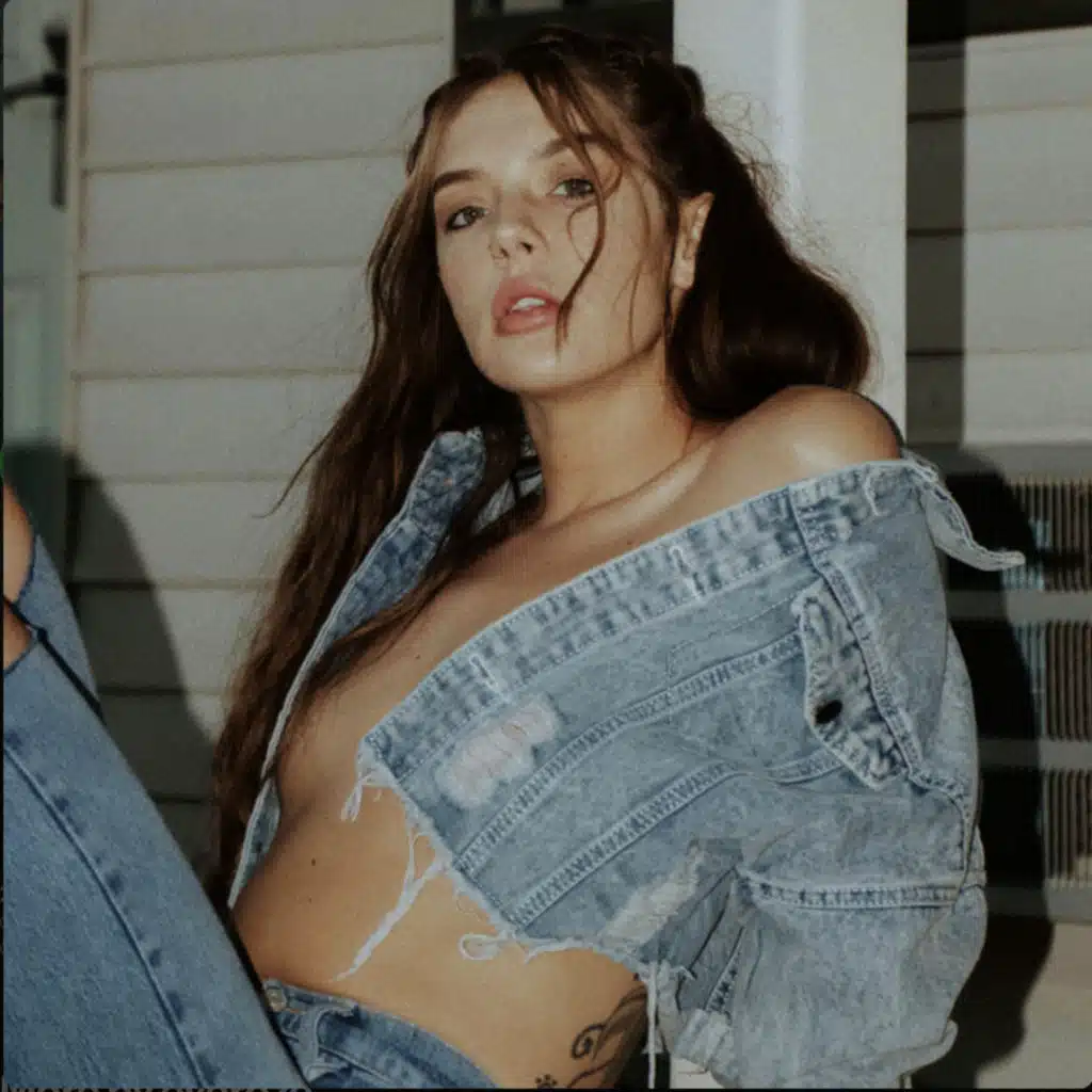 Vallvete, eyeroze & Melodyz Town