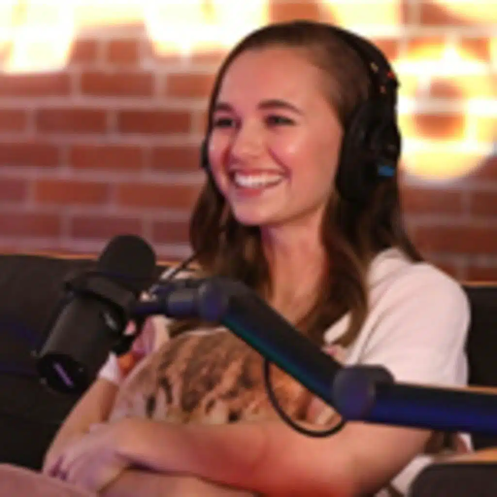 Madison Iseman Talks Jumanji: The Next Level, Clouds w/ Sabrina Carpenter & Spencer Sutherland