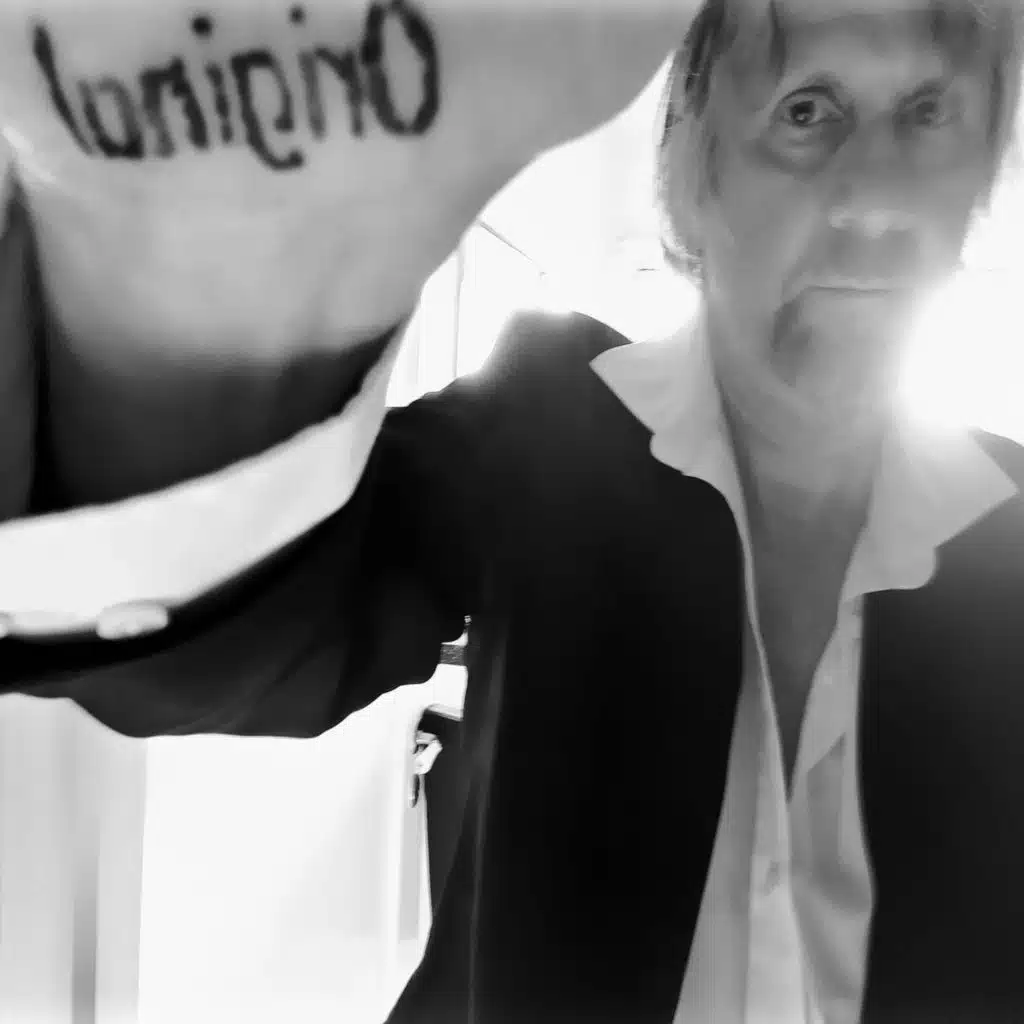 Trøst (feat. Stein Torleif Bjella, Jørn Christensen & Rolf Thomas Farmen)