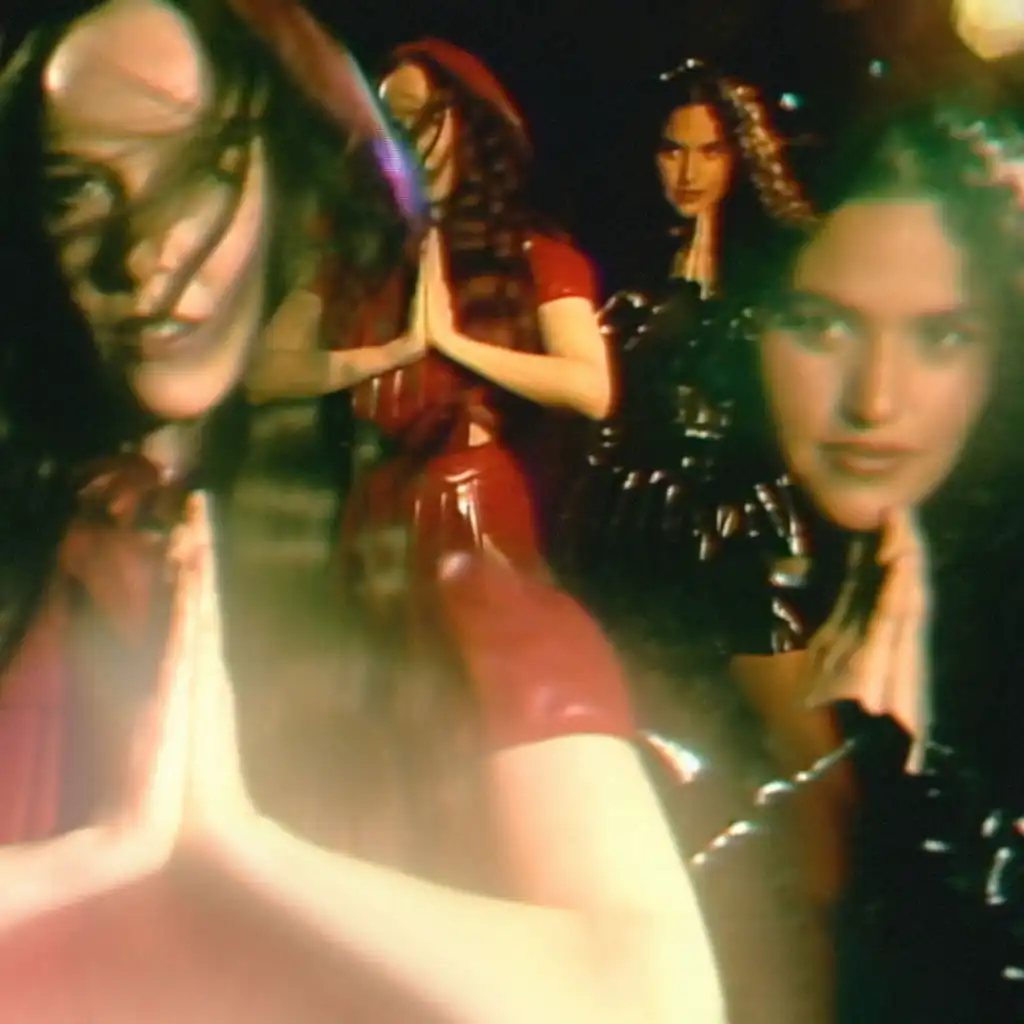 Allie X & Empress Of