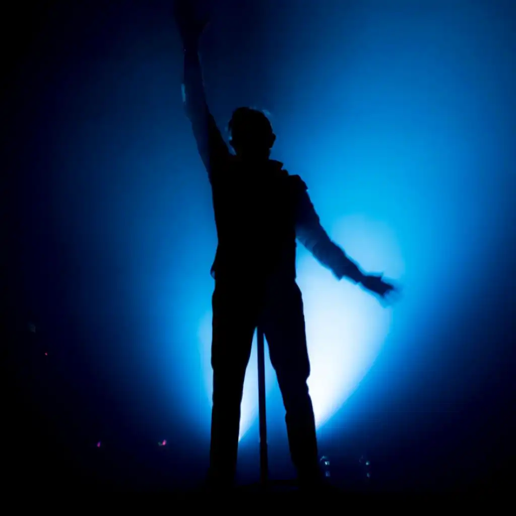 Más y Más (En Directo)