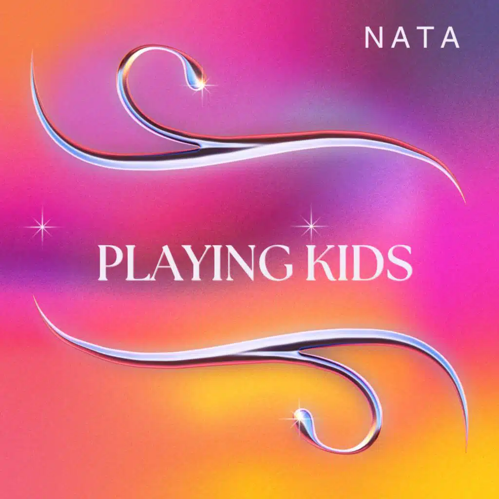 PLAYING KIDS