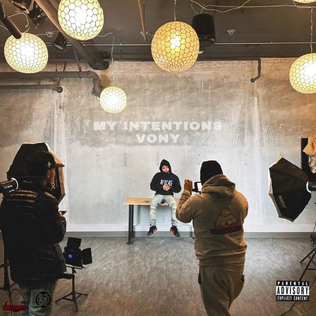 Wyd (feat. Deucey Bandzz)