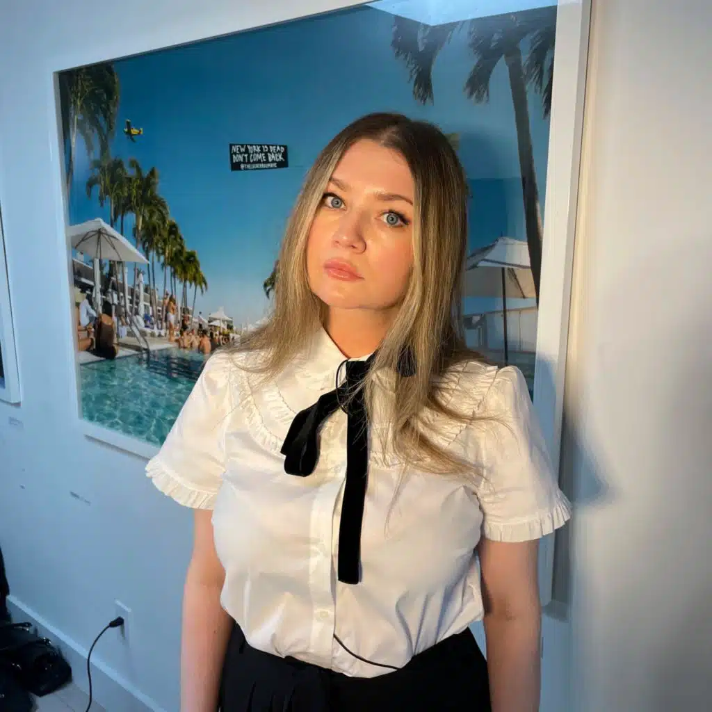 Betrügerin Anna Delvey - Fußfessel als Fashionpiece in TV-Tanzshow