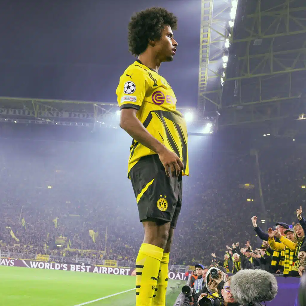 Dortmund score seven & Arsenal beat Paris