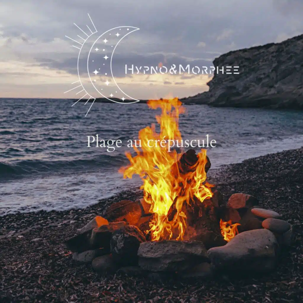 S'endormir au crépuscule : plage et feu de camp