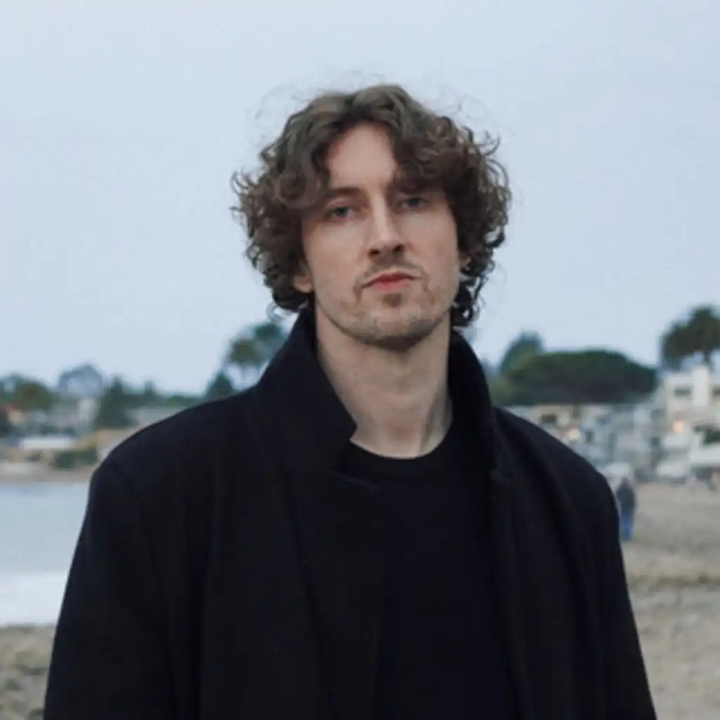 Dean Lewis