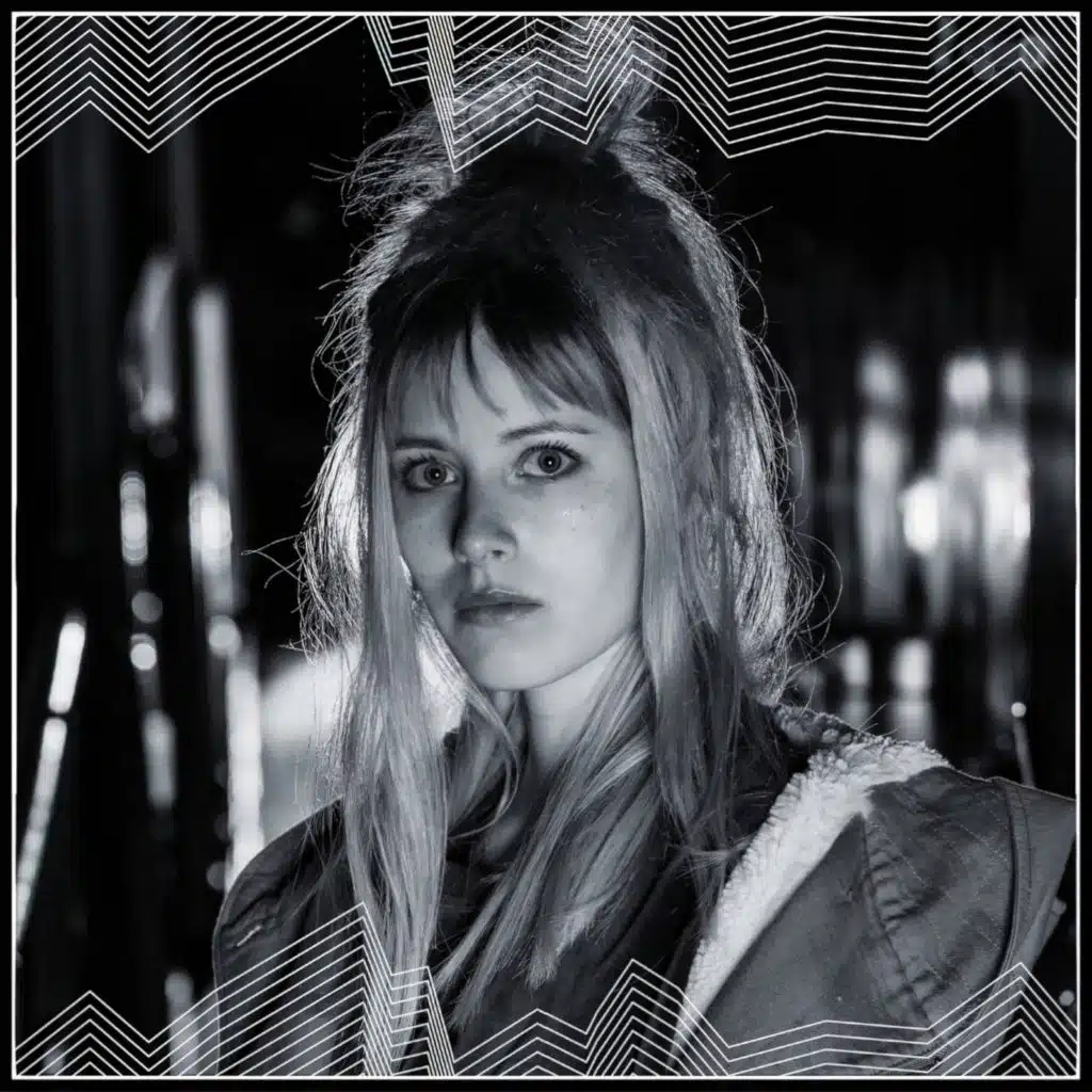 Sound of Breaking (from “Tiny Pretty Things”) (Soundtrack)