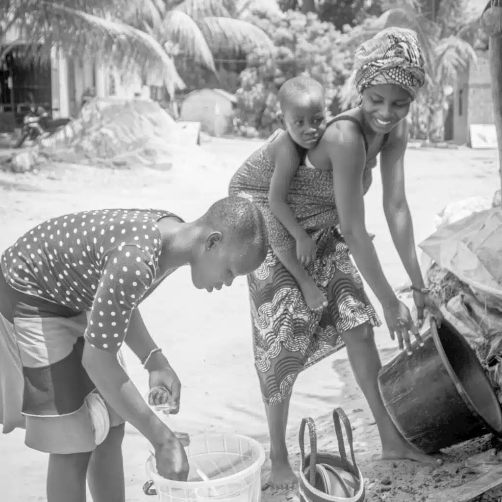 Mhani (Remix) [feat. Tlhomamo Billy Bradley Sojane]