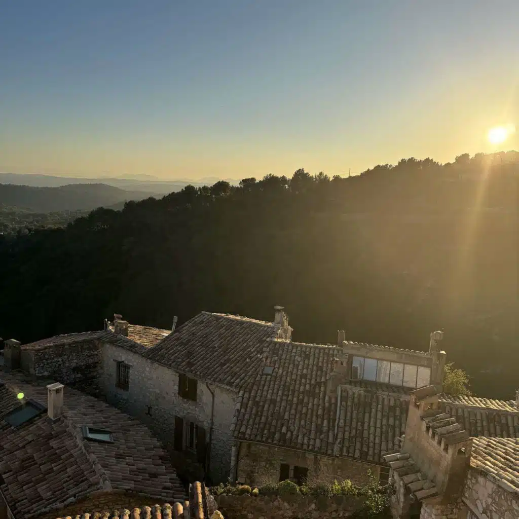 Tech-aktier falder, da udgifter til AI eksploderer og derfor køber jeg flere