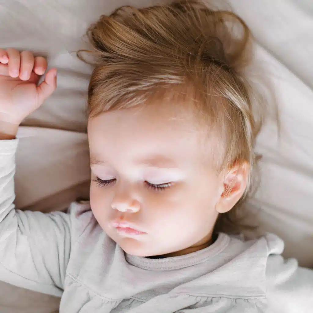 Baby Sleeps to Serenade