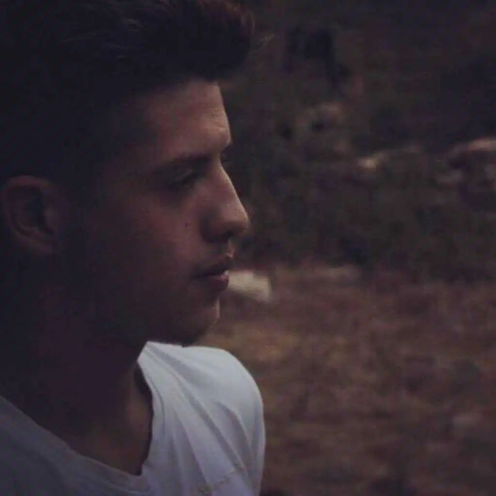 منها ما عم بشبع