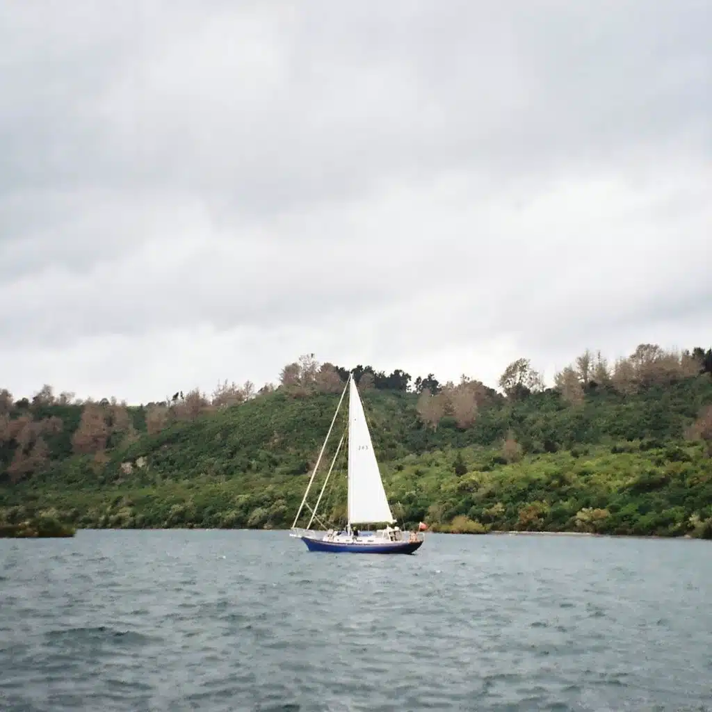 Loafy Building & Yestalgia