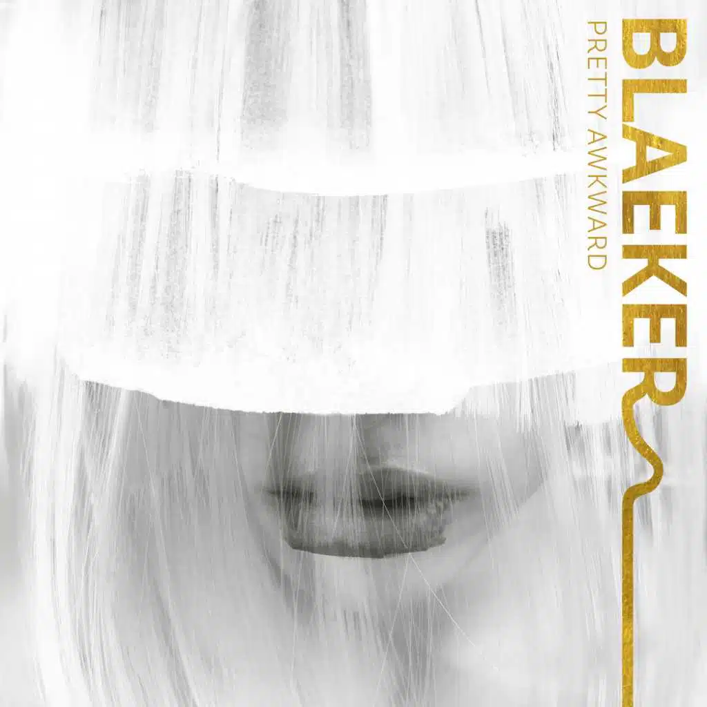 Pretty Awkward (feat. Willow)