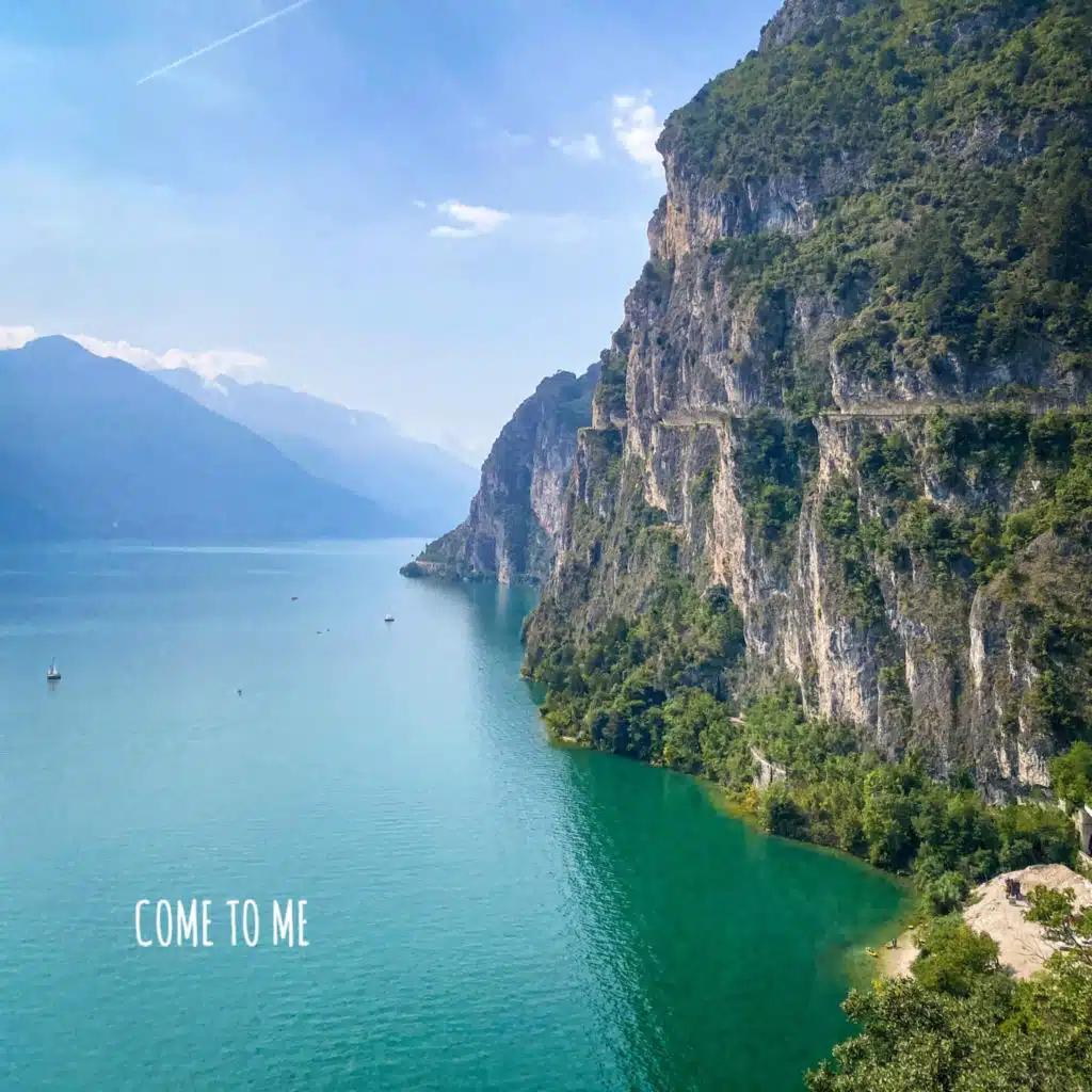 Kemy Ogendi & Anna Beaden