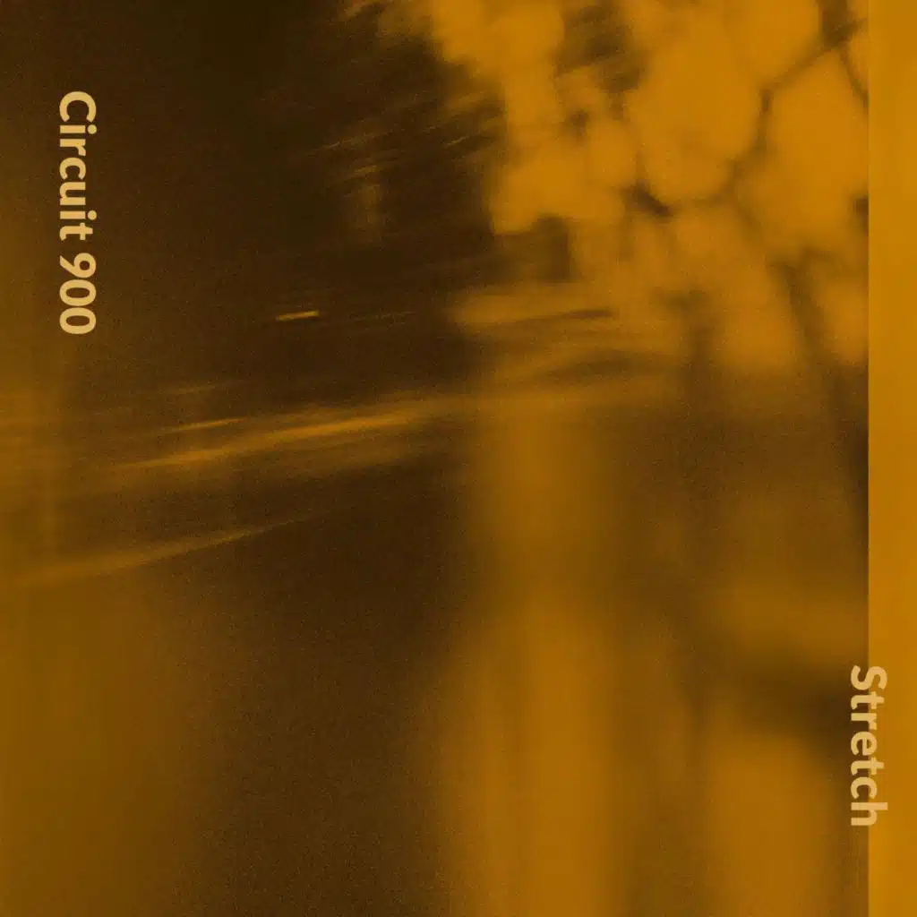 Circuit 900