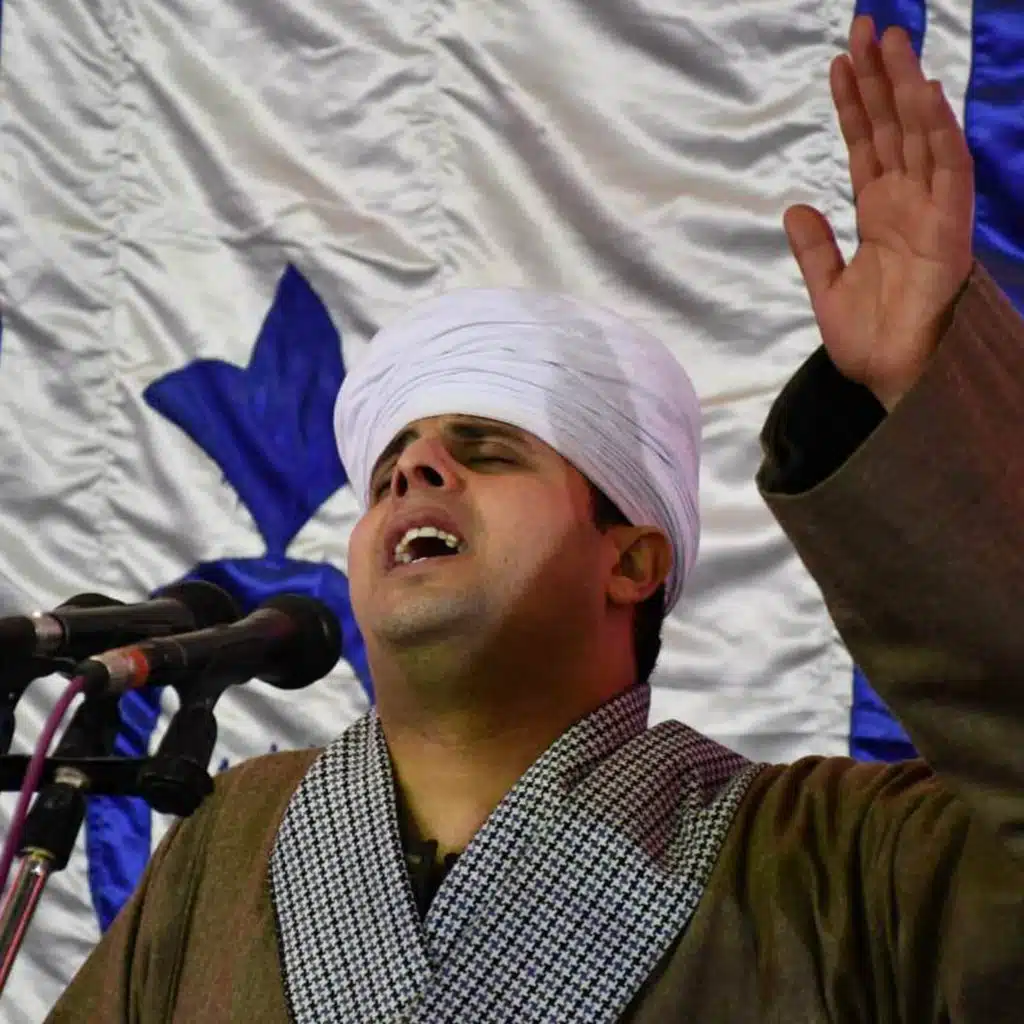 الكل منه ومنهم