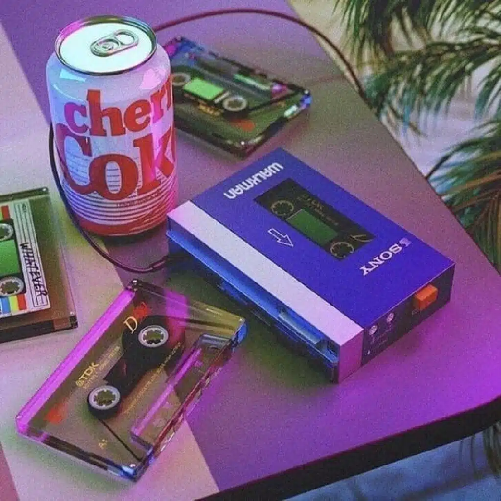 📼