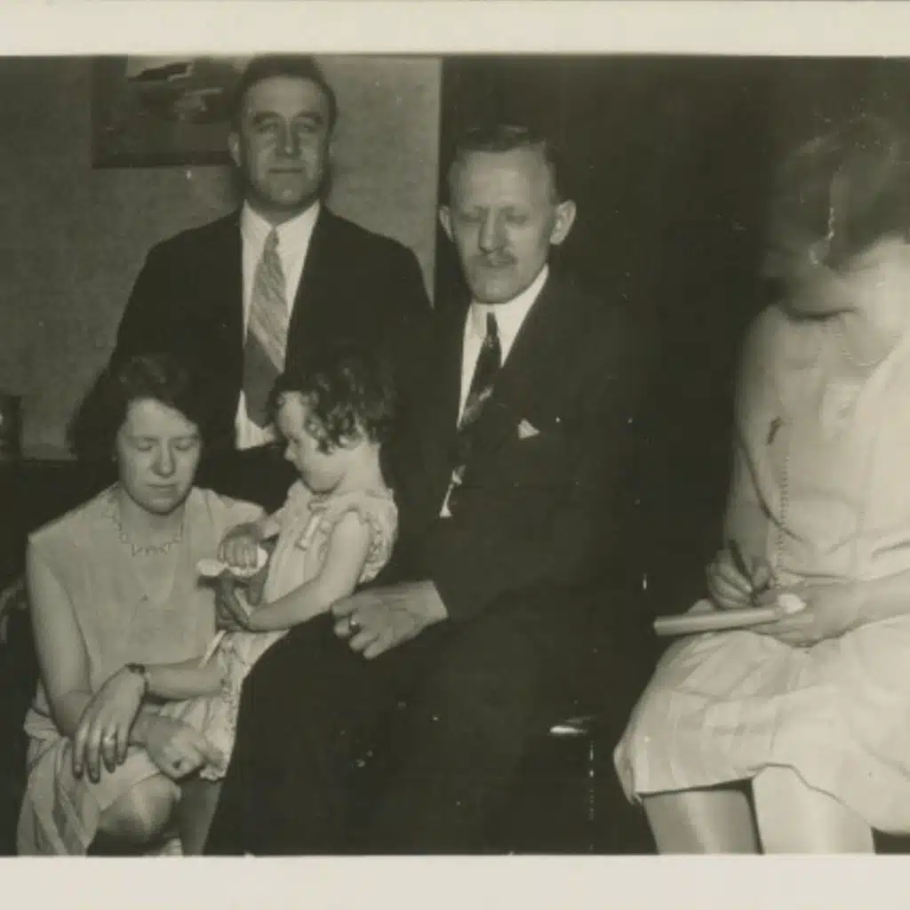 The Spirits Speak: Inside The Séance Room With Dr Nick Richbell