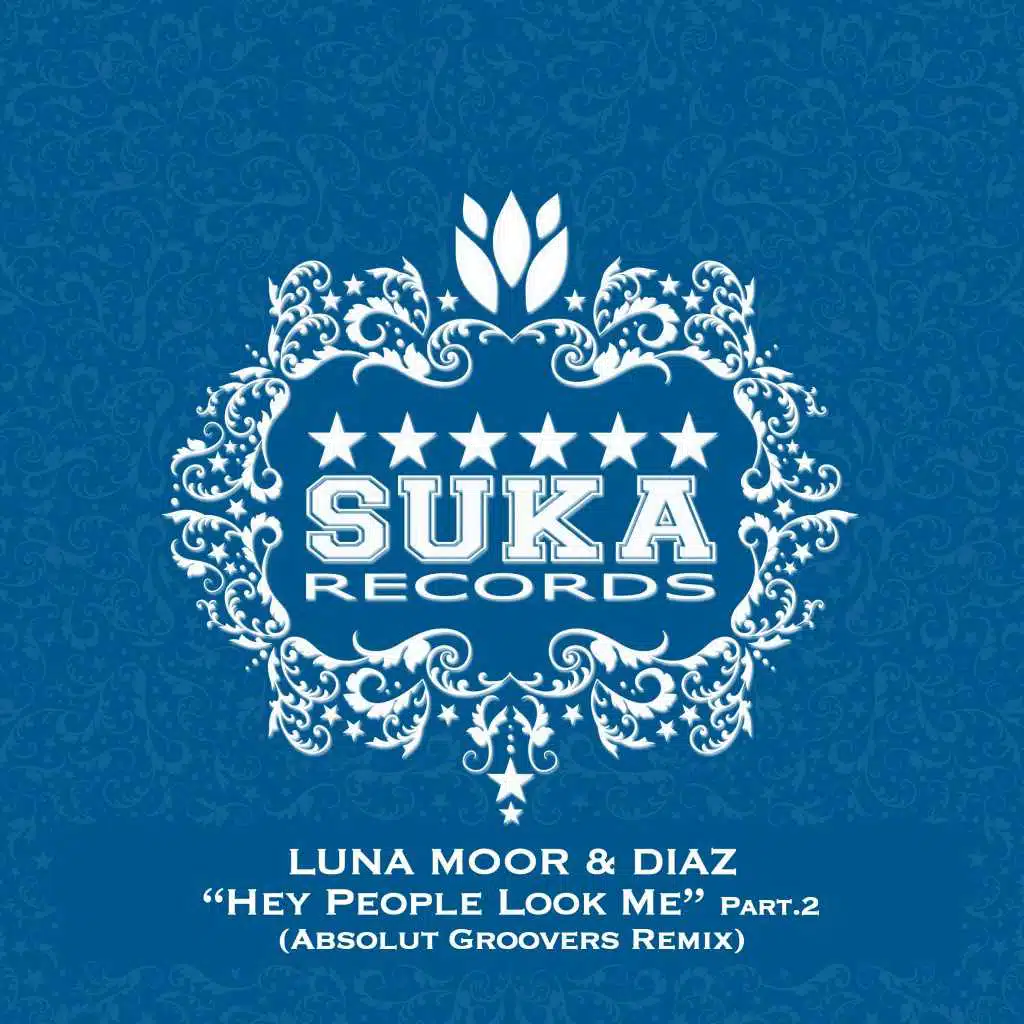 Luna Moor & Diaz