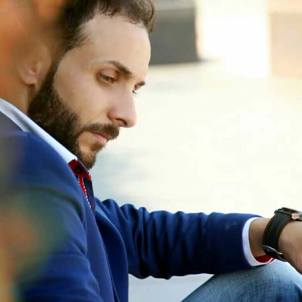 ما حدا بهالدنيا قليل