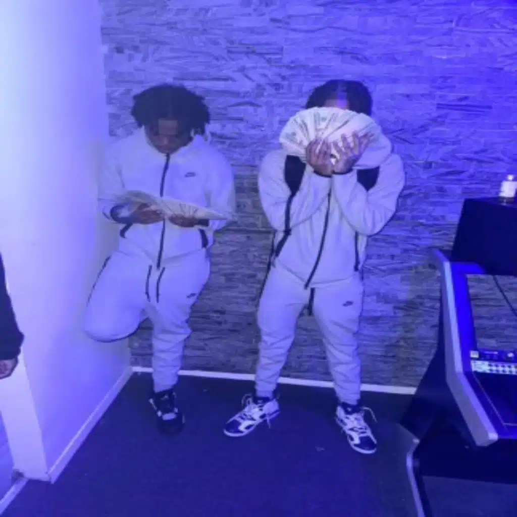 No Company (feat. Mula Gzz)