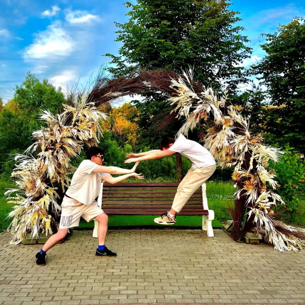 Waaka & INIBOY