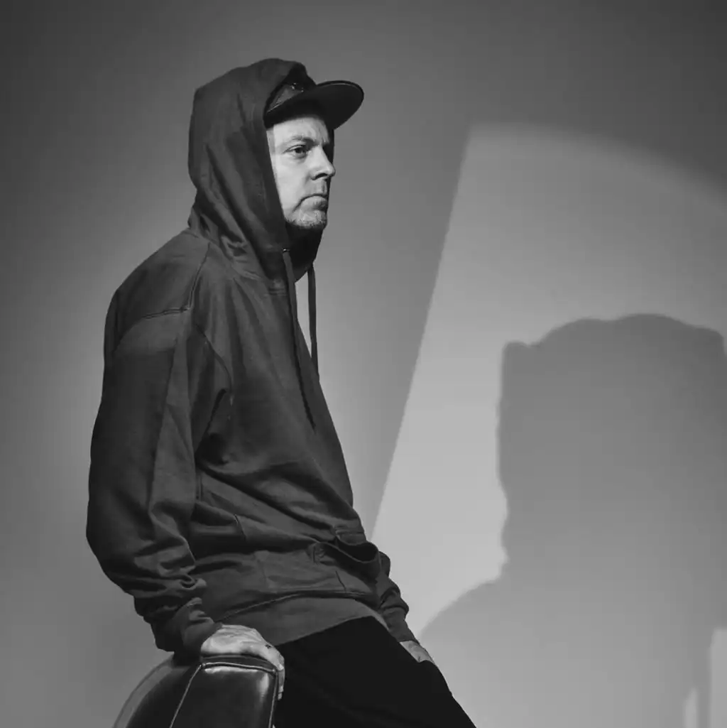 DJ Shadow