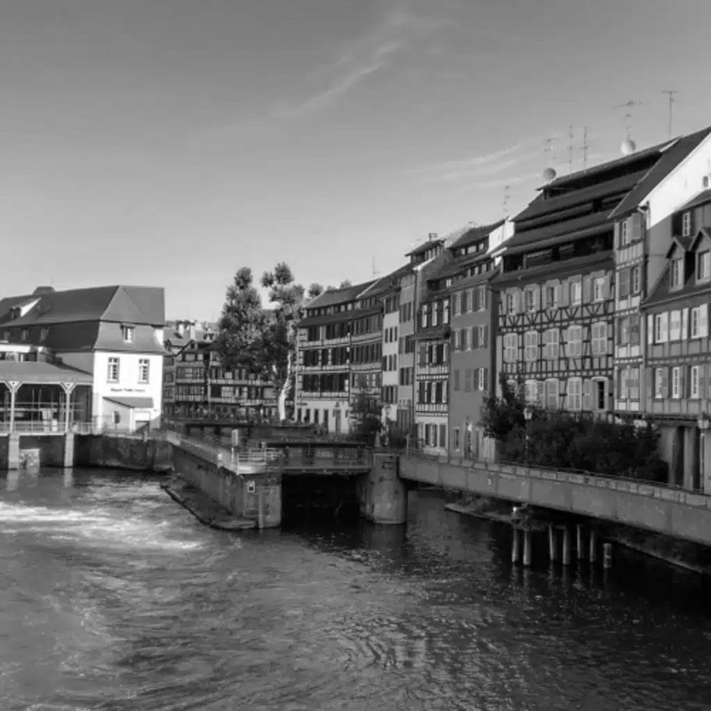 Cities #703 - Joinville [Dub Techno - Hypnotic - Electronica]